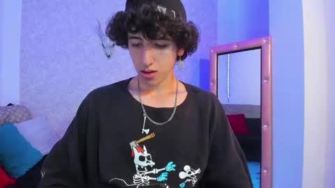 Snapshot of kervs__ chatting on 02.07.25 Kev online show from 02.07.25