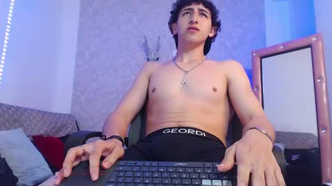 Snapshot of kervs__ chatting on 02.19.25 Kev online show from 02.19.25
