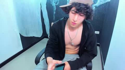 Snapshot of kervs__ chatting on 10.10.25 Kev online show from 10.10.25
