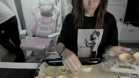 Snapshot of kesh_mne chatting on 09.09.25 kesh_mne online show from 09.09.25