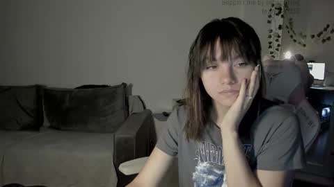 Snapshot of kesh_mne chatting on 09.21.25 kesh_mne online show from 09.21.25