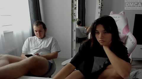 Snapshot of kesh_mne chatting on 10.18.25 kesh_mne online show from 10.18.25