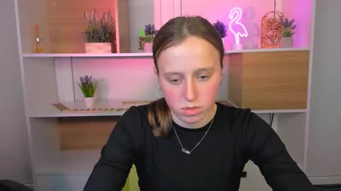 keuli_li online show from 12.22.25