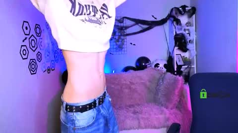 kevi here online show from 10.28.25