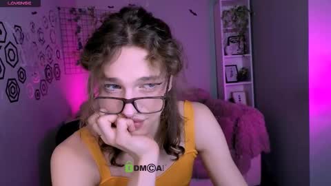 kevi here online show from 11.02.25