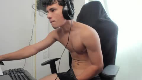 kevin_adrian01 online show from 06.02.26
