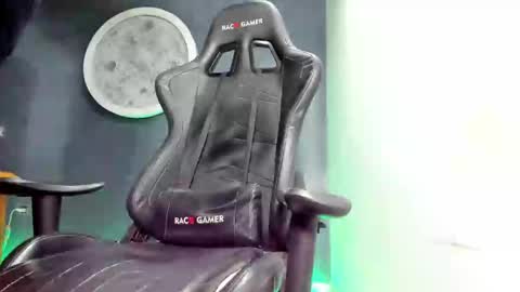 Kevin online show from 12.31.24