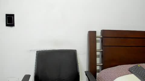 kevin_malone22 online show from 08.04.26