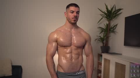 Snapshot of kevinandresxx chatting on 12.18.24 Kevin online show from 12.18.24