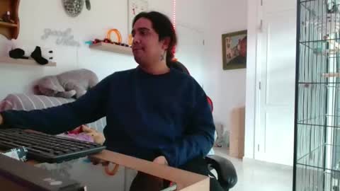 Snapshot of kevinduar53 chatting on 10.27.25 kevin online show from 10.27.25