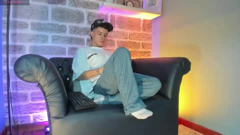Sexy  Hot Kevin online show from 10.30.25