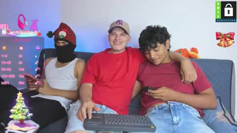 Snapshot of kevinxlvx chatting on 11.11.25 kevin and ottis online show from 11.11.25