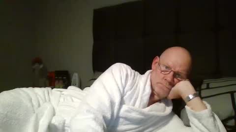 Snapshot of kevlooking4sez chatting on 02.05.25 kevlooking4sez online show from 02.05.25