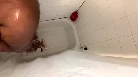 Snapshot of keybump323 chatting on 01.06.25 Keybump online show from 01.06.25