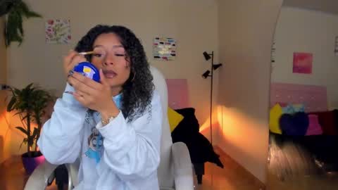 Snapshot of keyla_roberts_ chatting on 01.06.25 Adhara. Help me reach 100 likes online show from 01.06.25