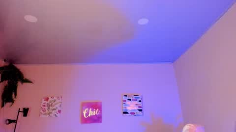 Snapshot of keyla_roberts_ chatting on 02.11.25 Adhara. Help me reach 100 likes online show from 02.11.25