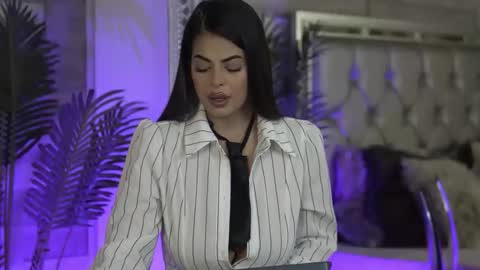 keylaconner online show from 12.04.25