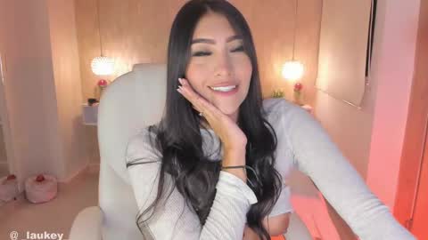  IG  LAUKEY  online show from 03.12.25