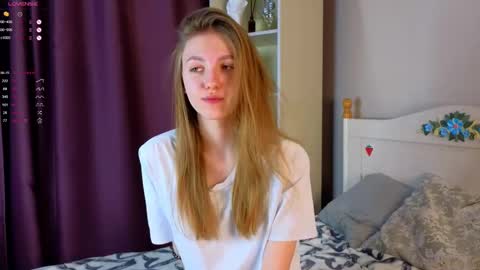 Snapshot of keylalong chatting on 02.26.25 Hi Im Mary Glad to see you in my room PVT is open online show from 02.26.25