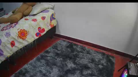 Snapshot of keylasmmith chatting on 11.23.25 Keyla online show from 11.23.25