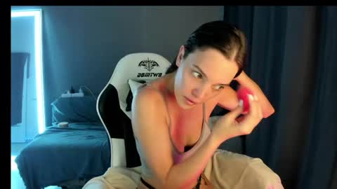 Snapshot of keyli_ink chatting on 07.09.26 Keyli online show from 07.09.26