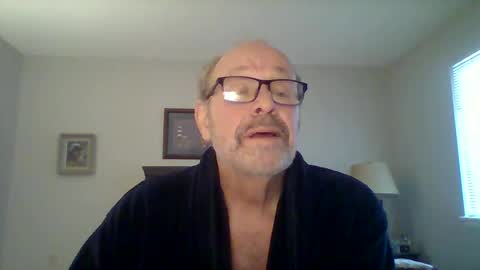 Snapshot of kfries chatting on 01.02.25 Kent online show from 01.02.25