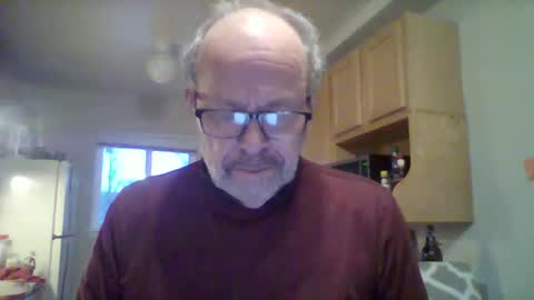 Snapshot of kfries chatting on 01.04.25 Kent online show from 01.04.25