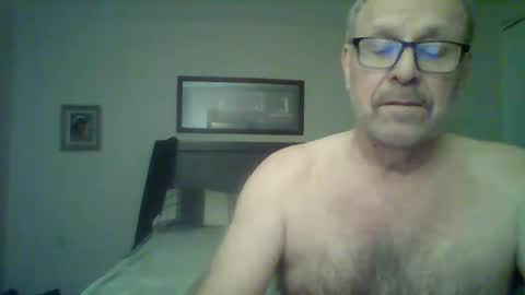 Snapshot of kfries chatting on 02.01.25 Kent online show from 02.01.25