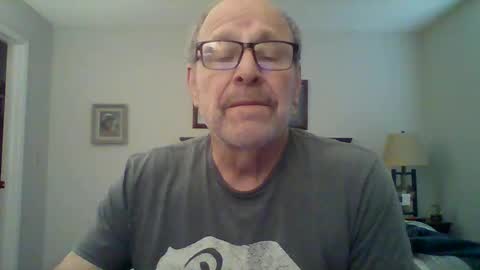 Snapshot of kfries chatting on 02.11.25 Kent online show from 02.11.25