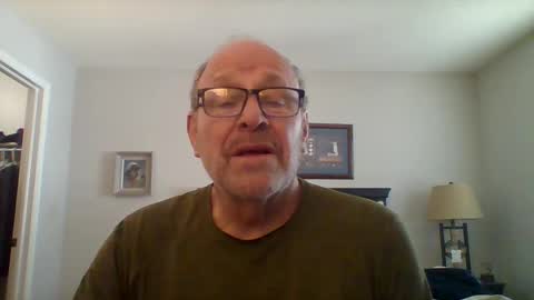 Snapshot of kfries chatting on 03.08.25 Kent online show from 03.08.25