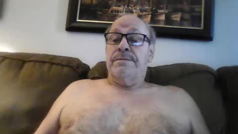 Snapshot of kfries chatting on 09.11.25 Kent online show from 09.11.25