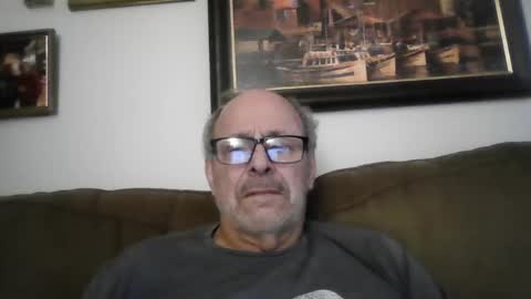 Snapshot of kfries chatting on 09.12.25 Kent online show from 09.12.25