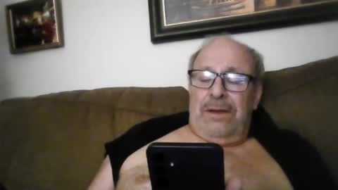 Snapshot of kfries chatting on 09.14.25 Kent online show from 09.14.25