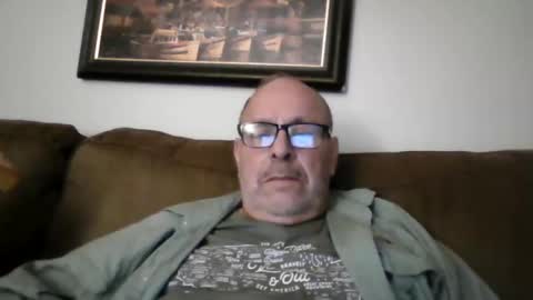 Snapshot of kfries chatting on 09.25.25 Kent online show from 09.25.25