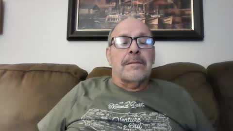 Snapshot of kfries chatting on 10.11.25 Kent online show from 10.11.25