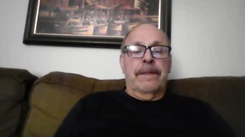 Snapshot of kfries chatting on 10.13.25 Kent online show from 10.13.25