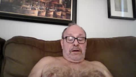 Snapshot of kfries chatting on 10.17.25 Kent online show from 10.17.25