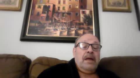 Snapshot of kfries chatting on 10.21.25 Kent online show from 10.21.25