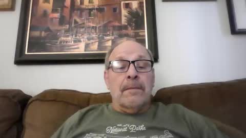 Snapshot of kfries chatting on 10.27.25 Kent online show from 10.27.25