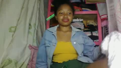 Snapshot of khaissa chatting on 04.29.26 khaissa online show from 04.29.26