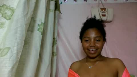 Snapshot of khaissa chatting on 05.20.26 khaissa online show from 05.20.26