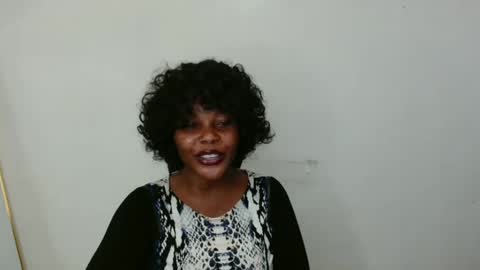 Snapshot of khaleesi7777777 chatting on 03.10.25 Khaleesi online show from 03.10.25