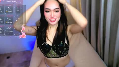 Snapshot of khaleesi_sonrisa chatting on 04.23.26 sonrisa online show from 04.23.26