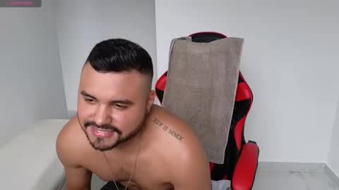 Snapshot of khalidferrer chatting on 02.26.25 khalid ferrer online show from 02.26.25