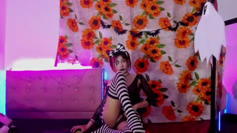 Khandyz online show from 10.30.25