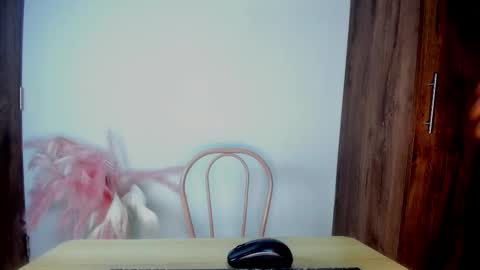 Snapshot of khate_smith chatting on 10.12.25 khate_smith online show from 10.12.25