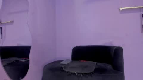 Snapshot of khaterine_hot_1 chatting on 05.05.26 Kathe Hot online show from 05.05.26
