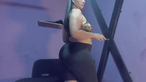 Snapshot of khaterine_hot_1 chatting on 05.14.26 Kathe Hot online show from 05.14.26