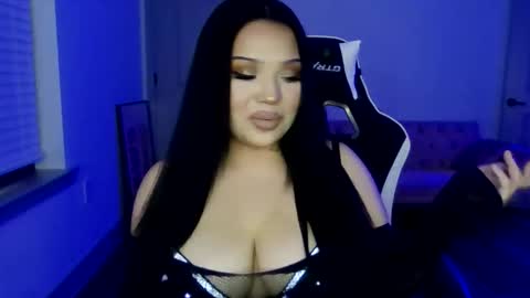 Snapshot of khaydizzle chatting on 11.15.25 khaydizzle online show from 11.15.25