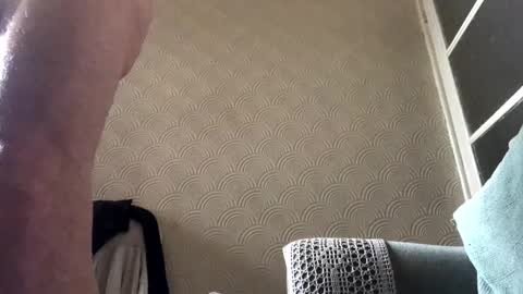 Snapshot of khelt chatting on 01.26.25 khelt online show from 01.26.25